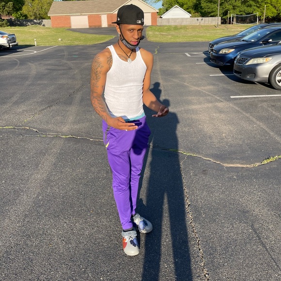 Meet your Posher, Jamarious - Picture 1 of 1